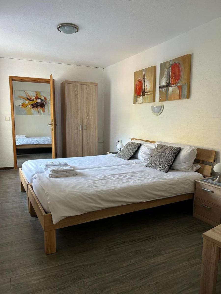 Garni Hotel Im Fachwerkhof 심머라스 외부 사진