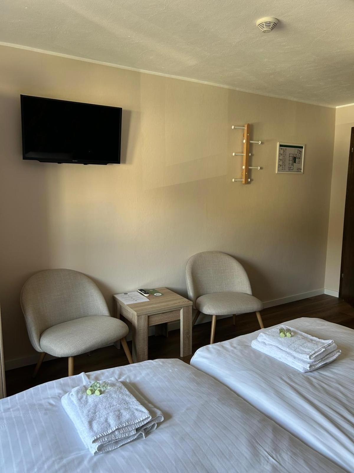 Garni Hotel Im Fachwerkhof 심머라스 객실 사진